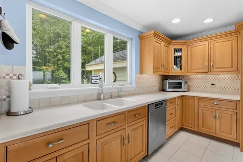 101 Mansion Road Dunbarton NH 03046