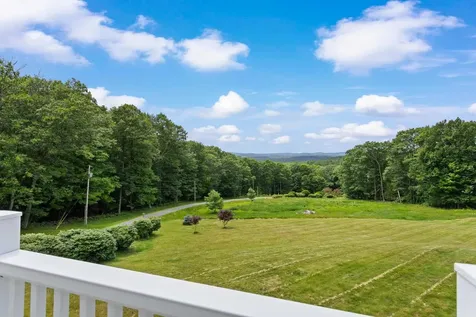101 Mansion Road Dunbarton NH 03046