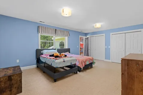 101 Mansion Road Dunbarton NH 03046