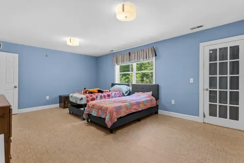 101 Mansion Road Dunbarton NH 03046