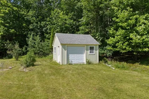 101 Mansion Road Dunbarton NH 03046
