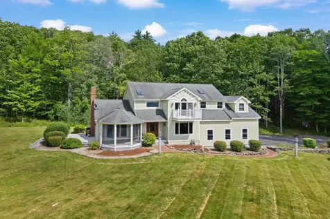 101 Mansion Road Dunbarton NH 03046