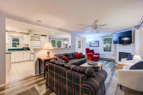 503 Old Bartlett Road Conway NH 03860