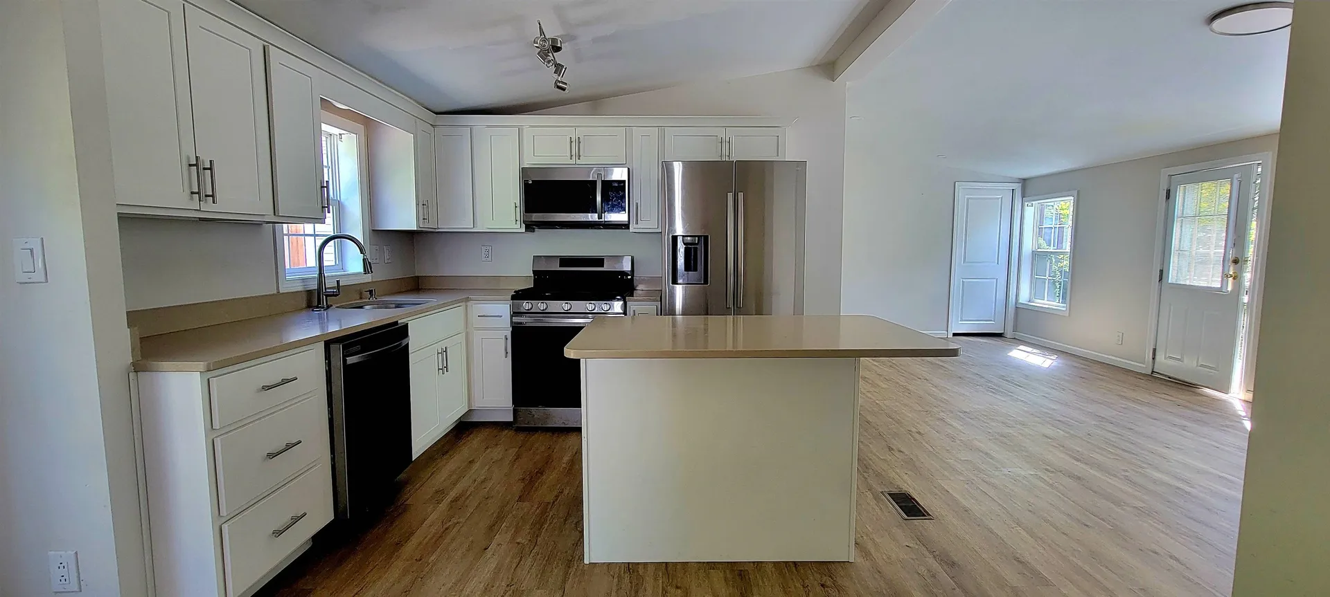 16 Magnolia Lane Belmont NH 03220
