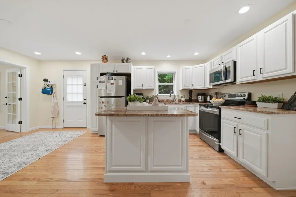 116 N Mason Road Brookline NH 03033