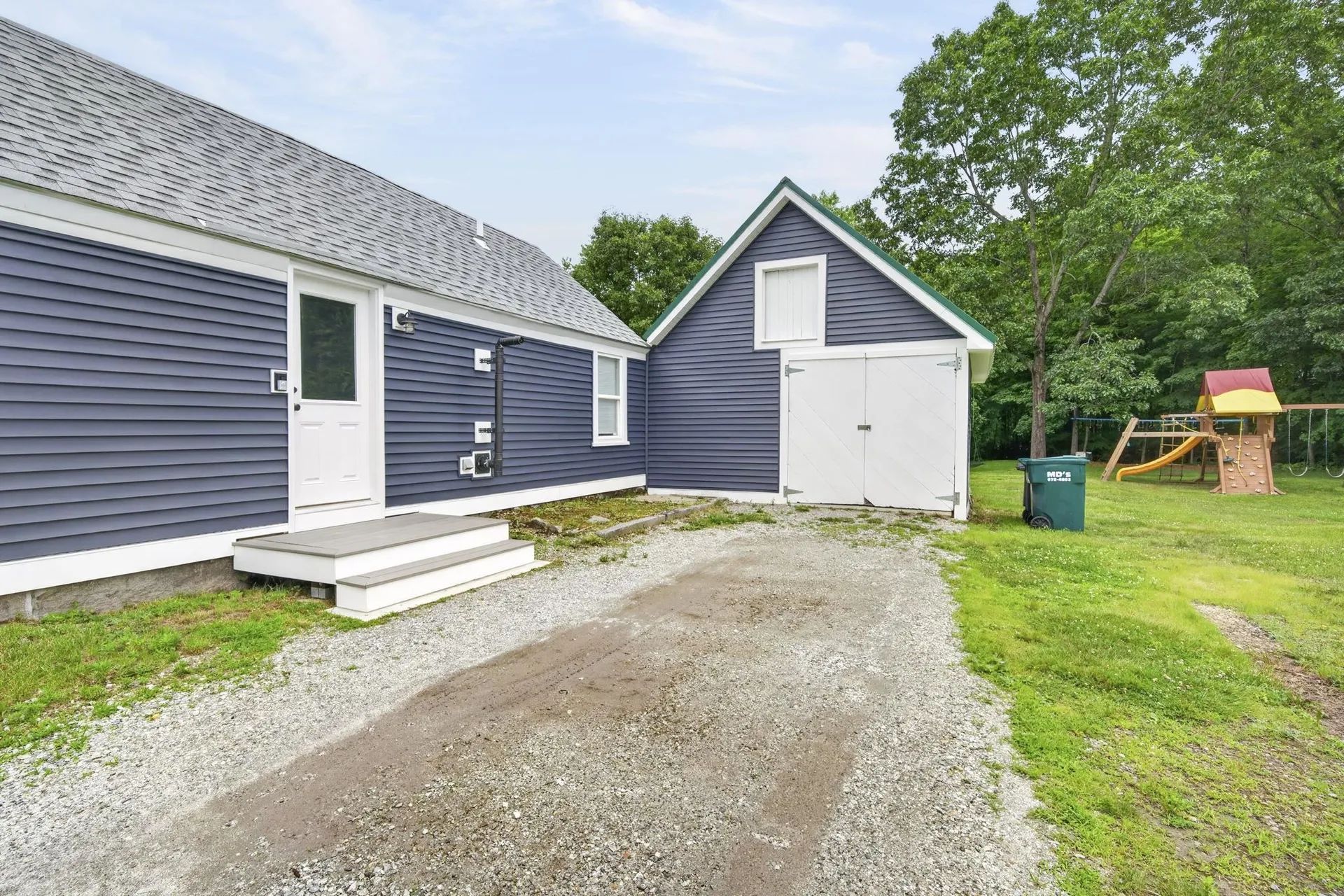 33 Border Street Amherst NH 03031