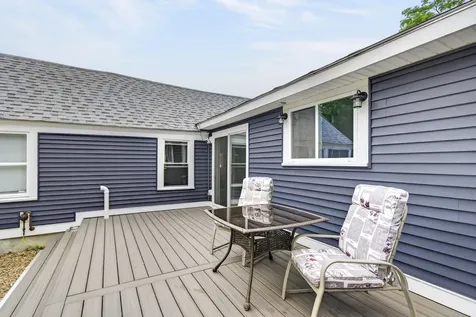 33 Border Street Amherst NH 03031