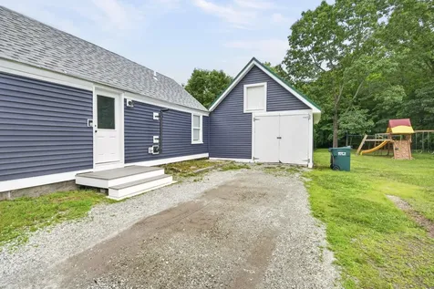 33 Border Street Amherst NH 03031