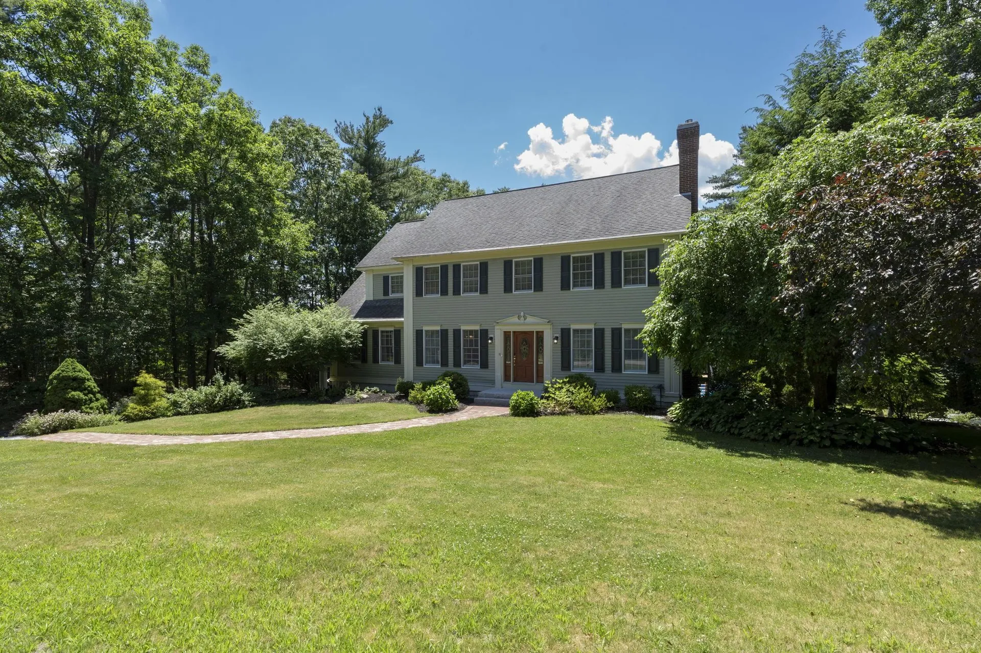 11 Wood Hill Drive Auburn NH 03032