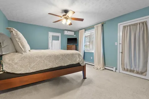 11 Wood Hill Drive Auburn NH 03032