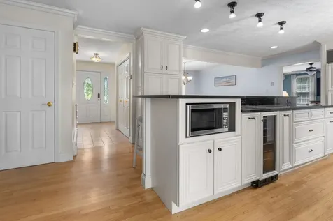 11 Wood Hill Drive Auburn NH 03032