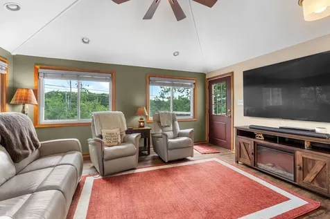 4 Faith Drive Derry NH 03038