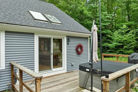 237 Benlor Drive Eaton NH 03832