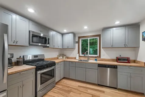 237 Benlor Drive Eaton NH 03832