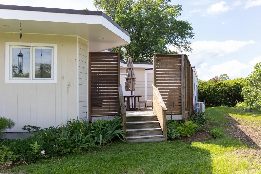 323 Buckingham Drive Colchester VT 05446
