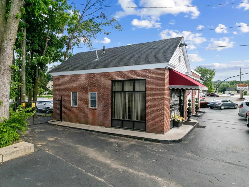 341 Main Street Laconia NH 03246