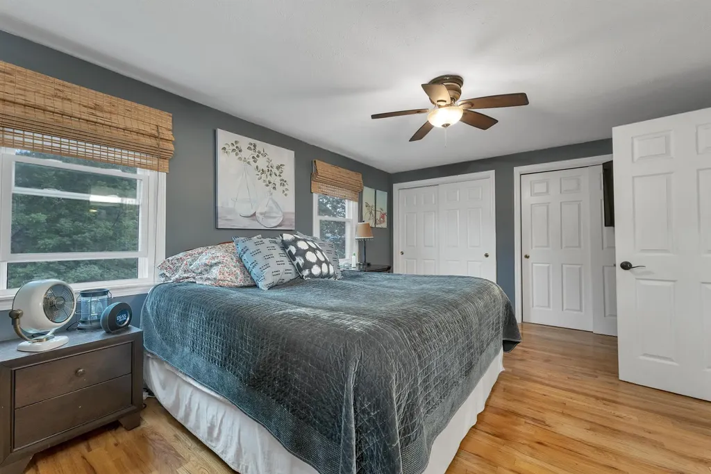 3 Albury Stone Circle Nashua NH 03063