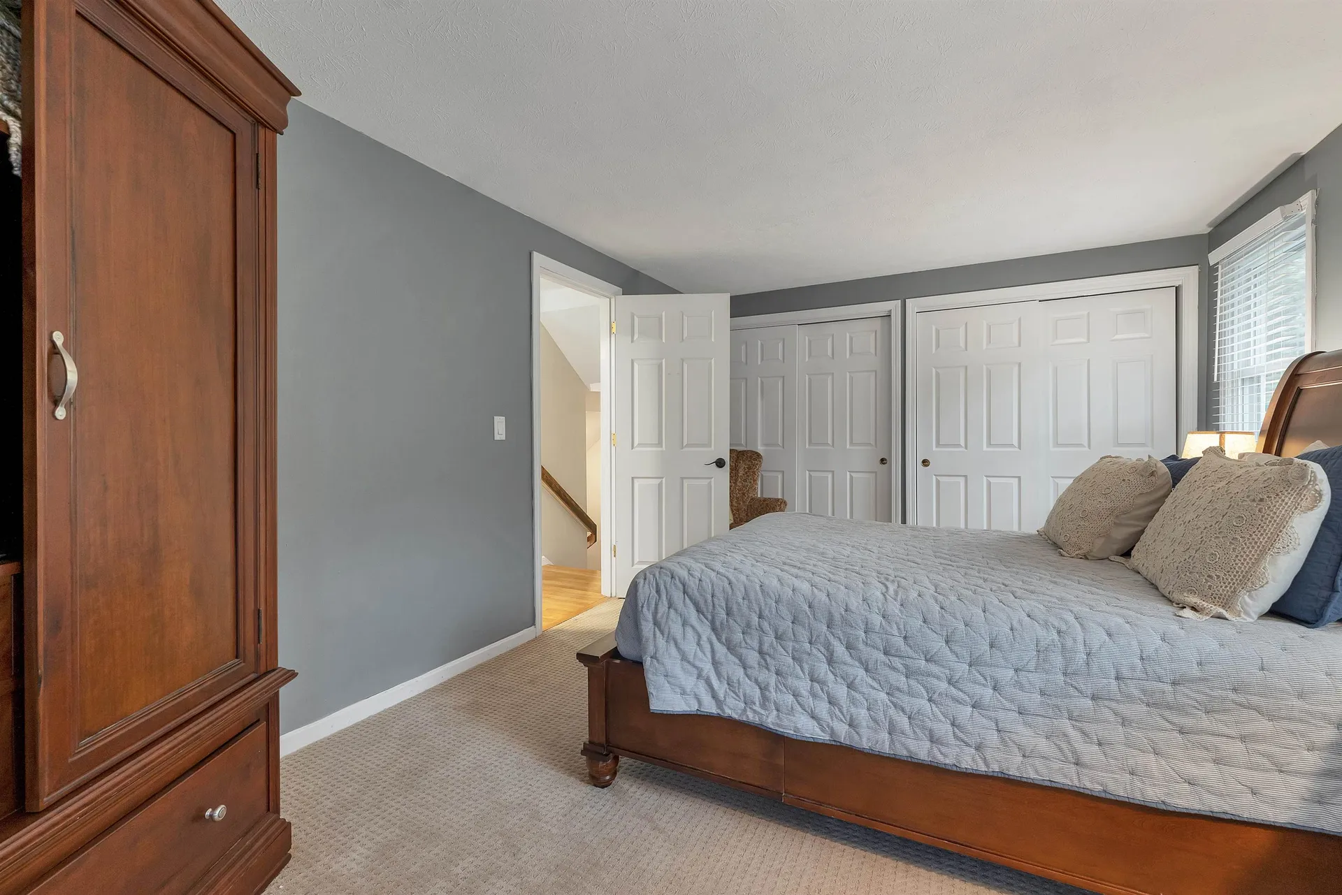3 Albury Stone Circle Nashua NH 03063