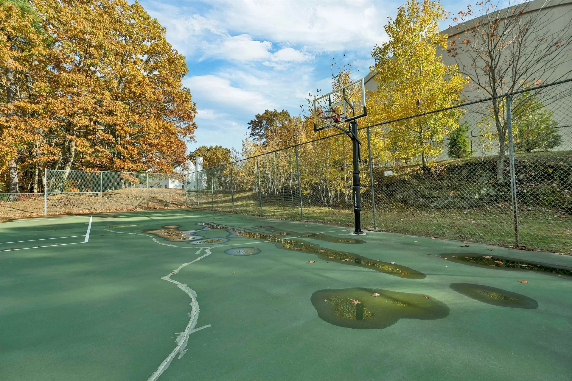 3 Albury Stone Circle Nashua NH 03063