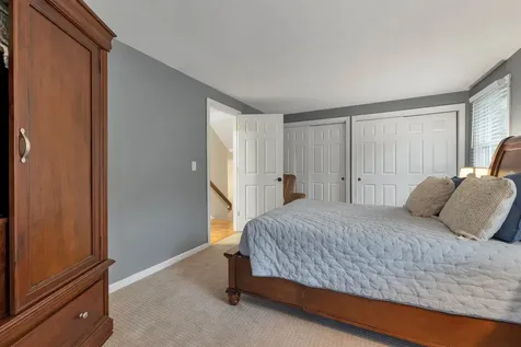 3 Albury Stone Circle Nashua NH 03063