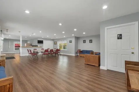 3 Albury Stone Circle Nashua NH 03063