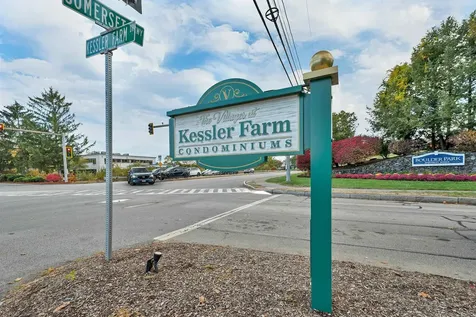 3 Albury Stone Circle Nashua NH 03063