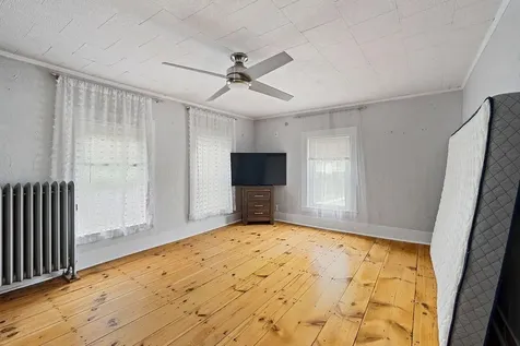 49 Mount Auburn Street Somersworth NH 03878