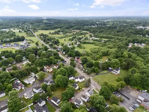 49 Mount Auburn Street Somersworth NH 03878
