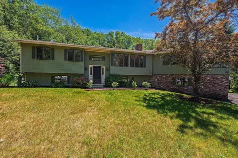25 Frontier Street Rye NH 03870