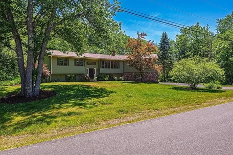 25 Frontier Street Rye NH 03870