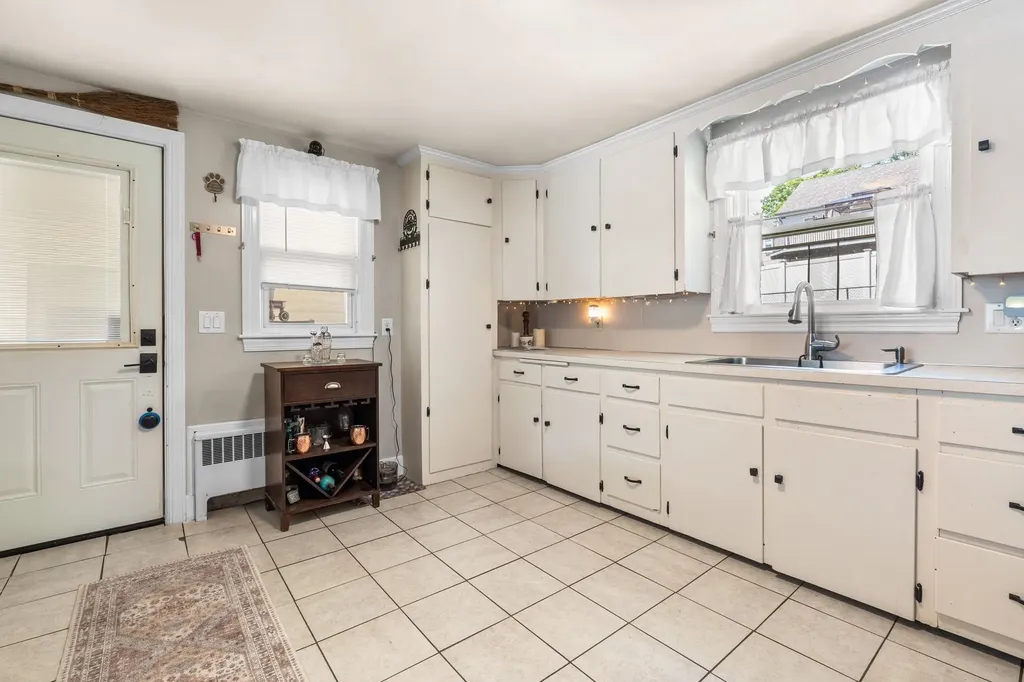 60 Crescent Street Laconia NH 03246
