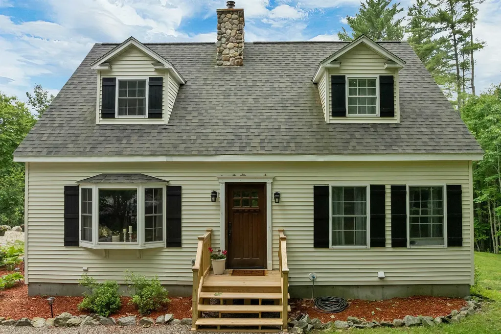 39 Beach Pond Road Wolfeboro NH 03894