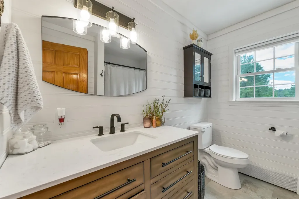 39 Beach Pond Road Wolfeboro NH 03894