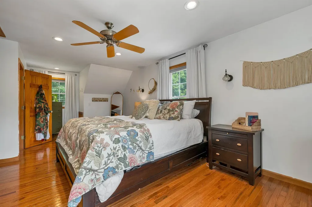 39 Beach Pond Road Wolfeboro NH 03894
