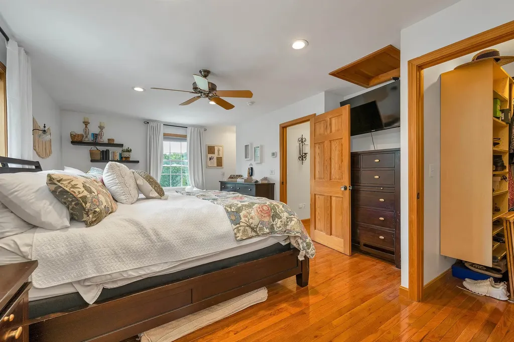 39 Beach Pond Road Wolfeboro NH 03894