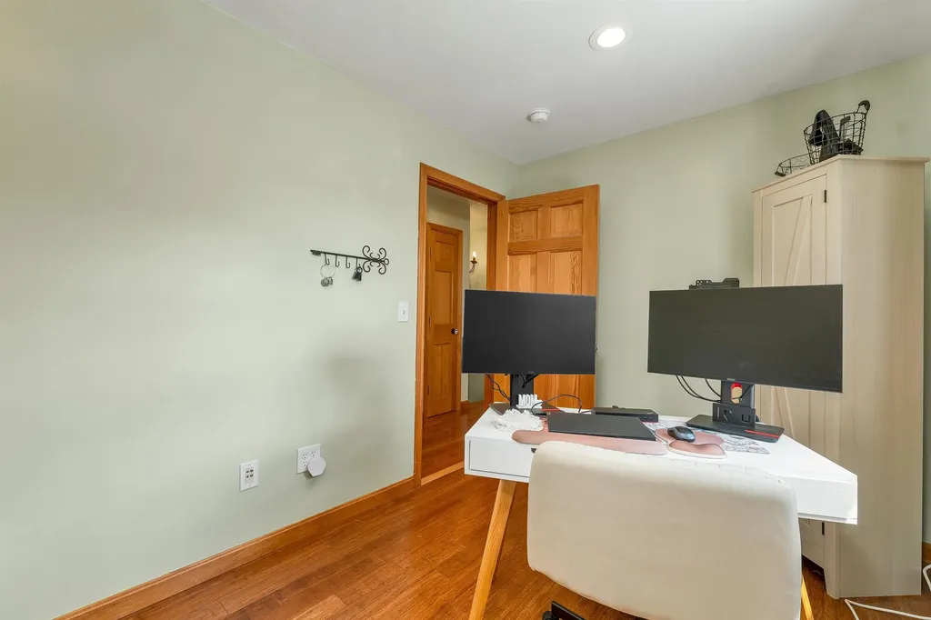 39 Beach Pond Road Wolfeboro NH 03894
