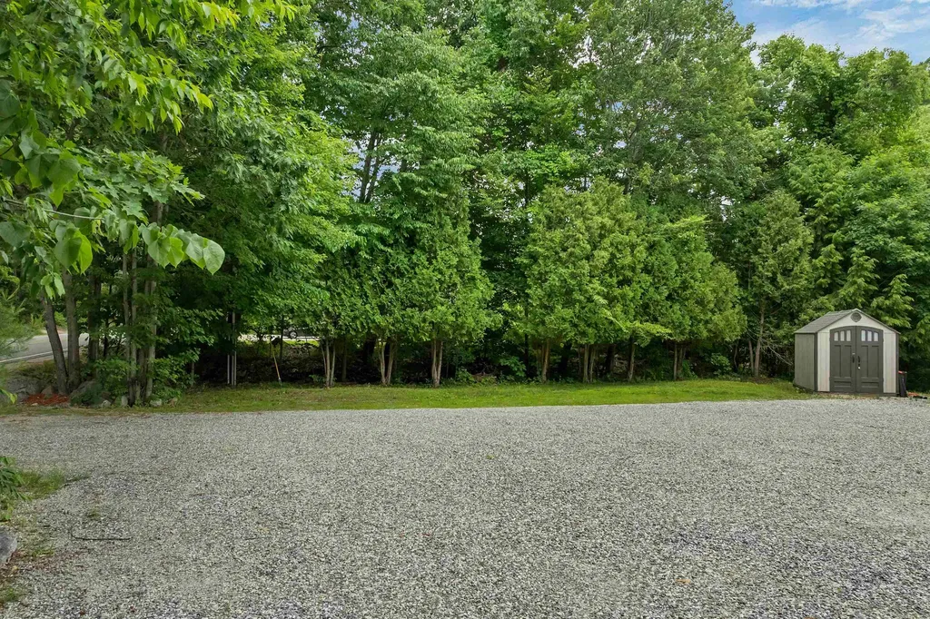 39 Beach Pond Road Wolfeboro NH 03894