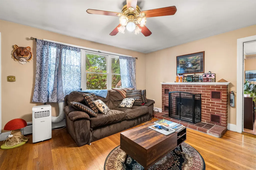 23 Mifflin Drive North Andover MA 01845