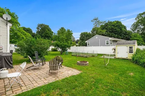 23 Mifflin Drive North Andover MA 01845