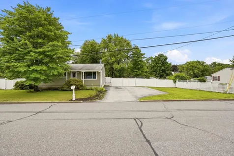 254 Greeley Street Manchester NH 03102
