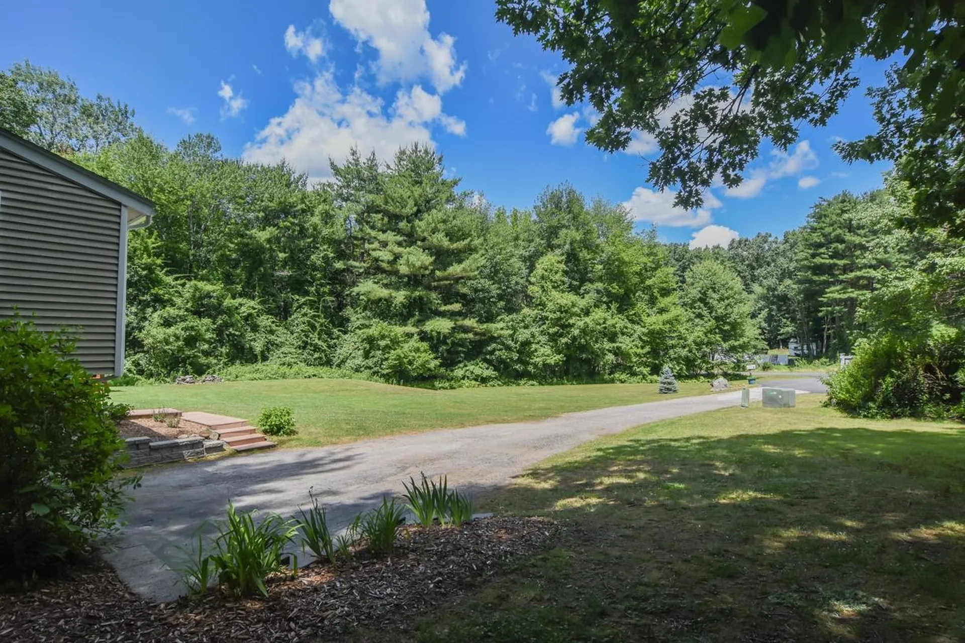 3 Greenleaf Street Merrimack NH 03054