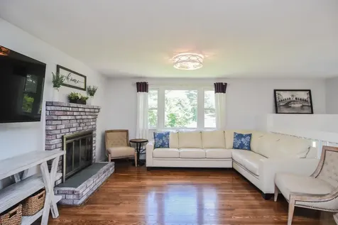3 Greenleaf Street Merrimack NH 03054