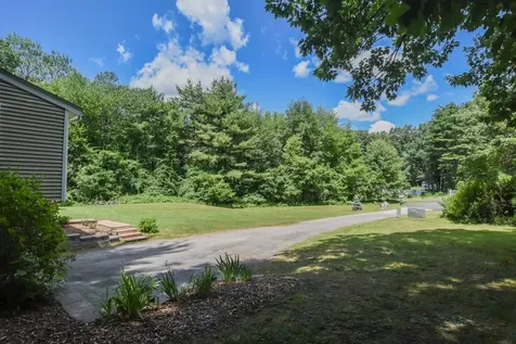3 Greenleaf Street Merrimack NH 03054