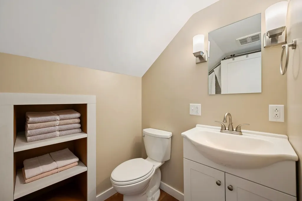 176 Brown's Court Richmond VT 05477