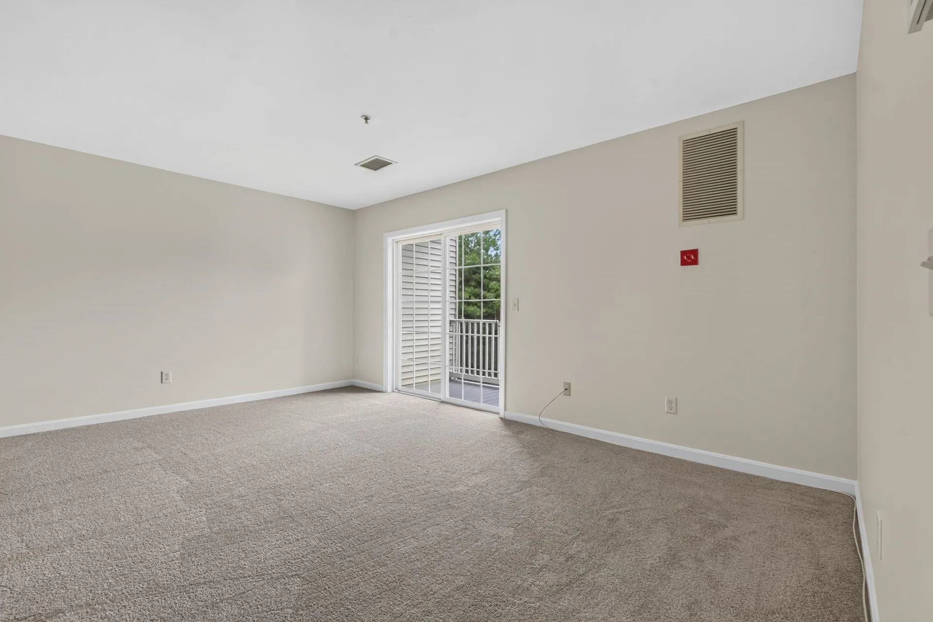 65 Fordway Ext Boulevard Derry NH 03038