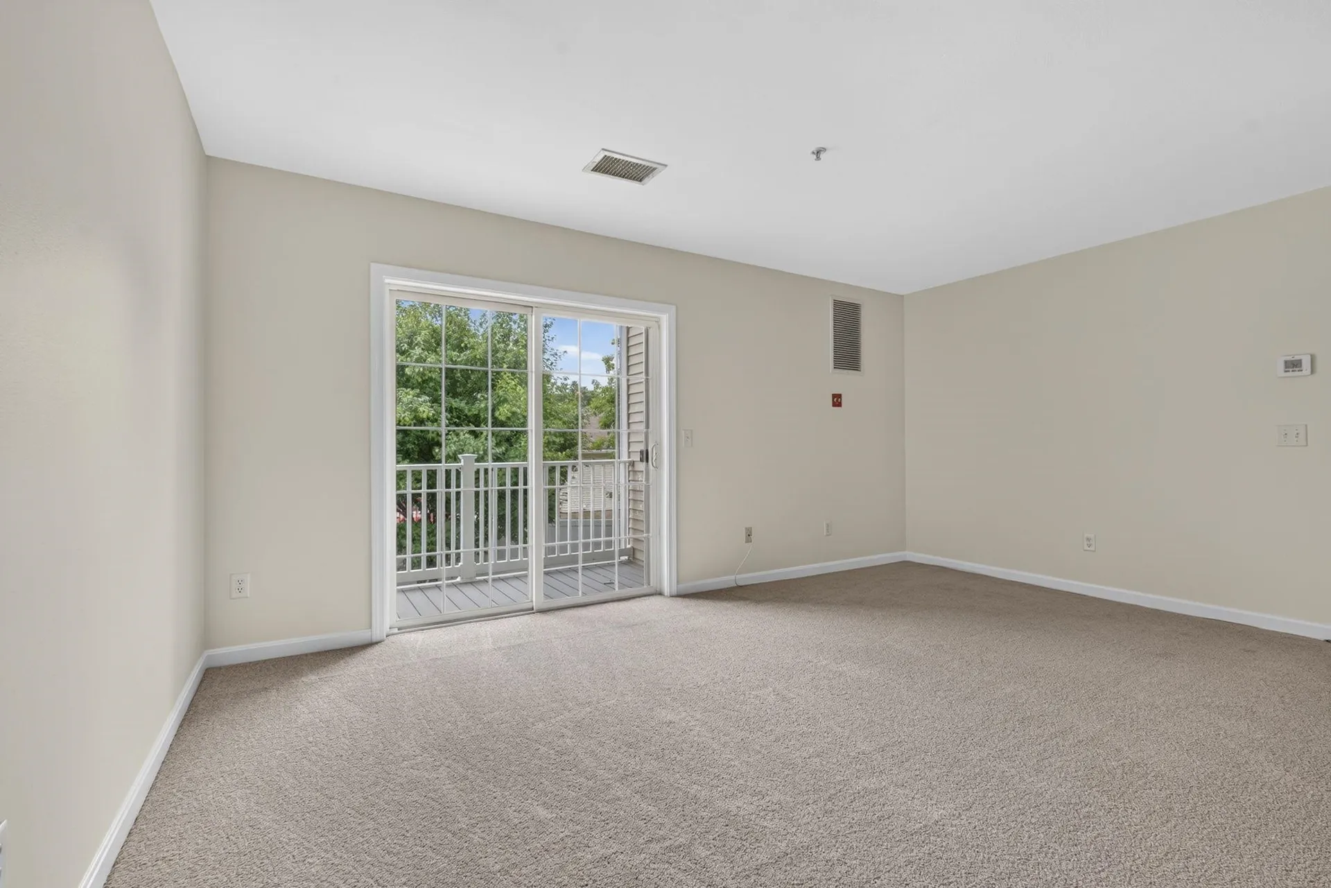65 Fordway Ext Boulevard Derry NH 03038