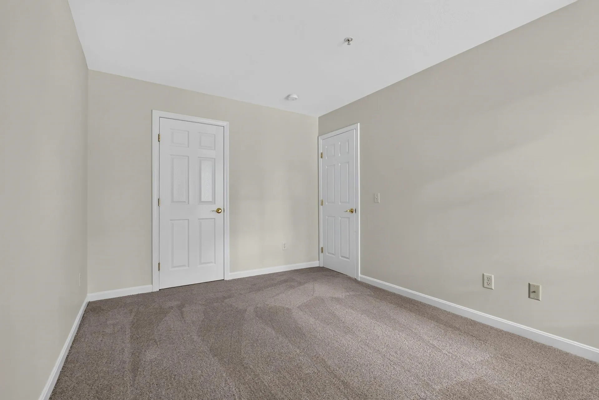 65 Fordway Ext Boulevard Derry NH 03038