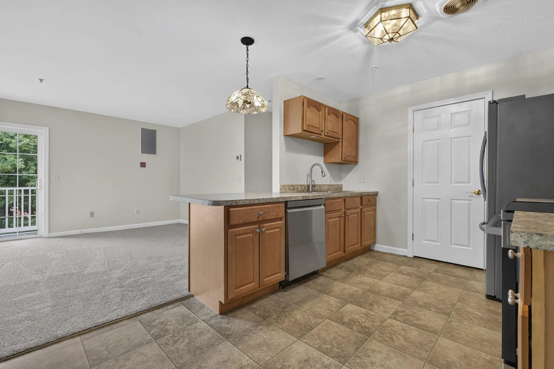 65 Fordway Ext Boulevard Derry NH 03038