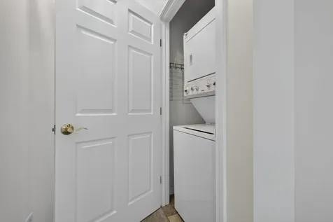 65 Fordway Ext Boulevard Derry NH 03038