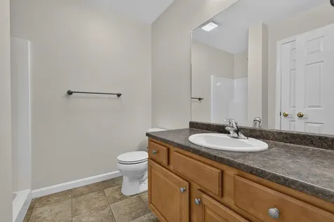 65 Fordway Ext Boulevard Derry NH 03038